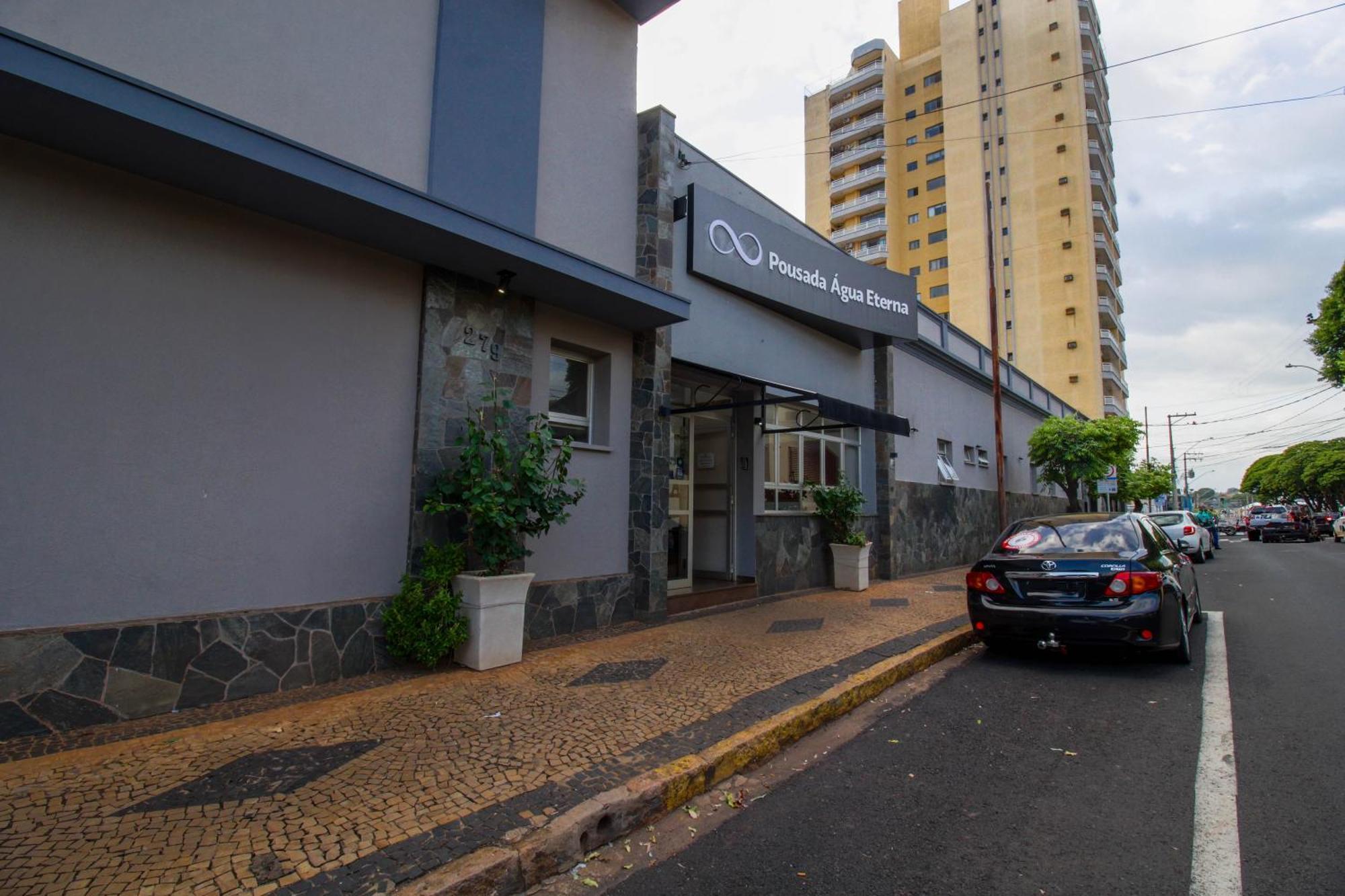 Pousada Agua Eterna - Proximo Ao Museu De Cera, Hot Beach E Thermas Dos Laranjais Olímpia Exteriör bild